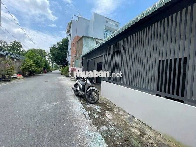 Mặt tiền nội bộ Lưu Hữu Phước, giá *** khu vực!