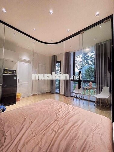 Căn Hộ 1PN Tách Bếp Ban Công 25m2 - Thang Máy - View Bờ Kè Thoáng Mát