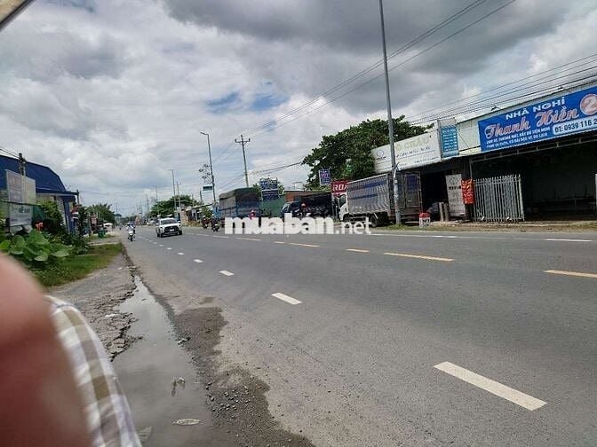 Chợ thuê mặt bằng quốc 2 mặt tiền