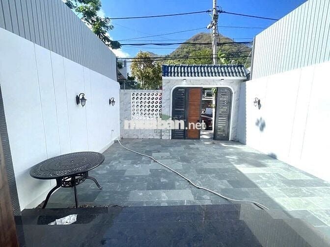 NHÀ CẤP 4 KHU  BẮC NHA TRANG GIÁ 15 TRIỆU/ THÁNG