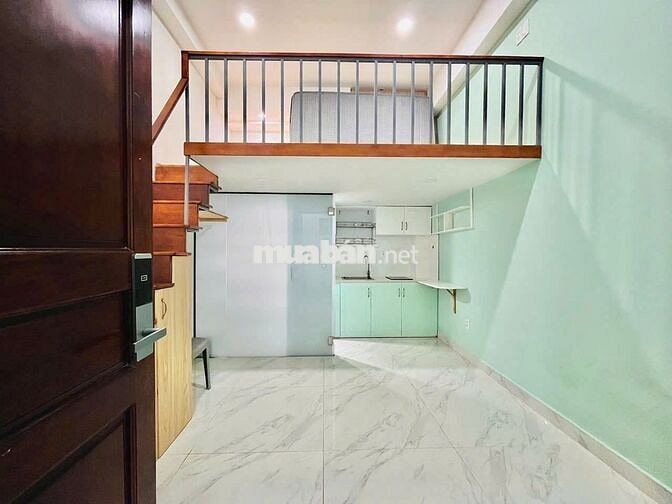 Căn hộ gác lửng xanh mint sáng thoáng giá 4x cho 2 người ở đây