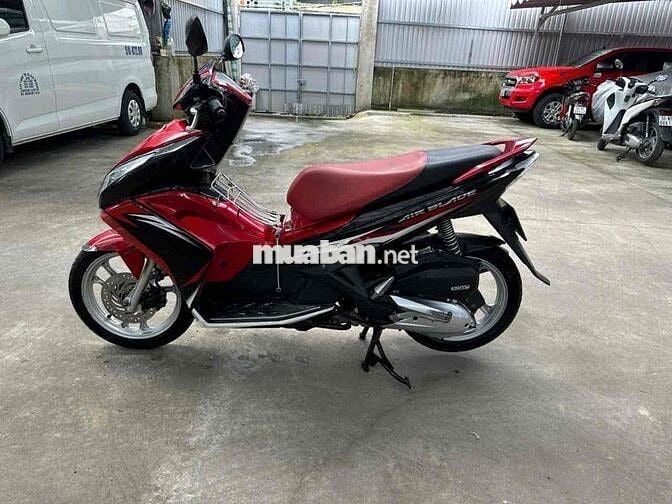 Honda Airblade 125 Fi màu đỏ đen đời 2013 bstp