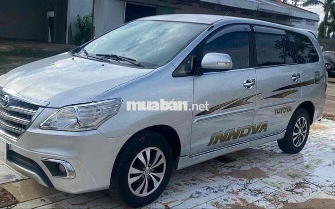 Toyota Innova 2016 2.0E - fun đồ chơi máy móc êm
