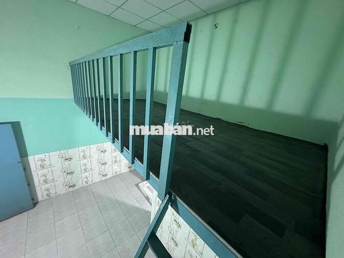 Phòng trọ cách tt đức hoà 1,5km