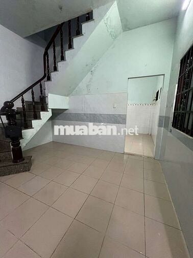 cho thuê nhà ngay hương lộ 3 dt 4x15m 1trêt 1 lầu 2pn 2wc giá 7tr