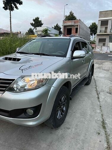 Toyota Fortuner 2013 - 123456