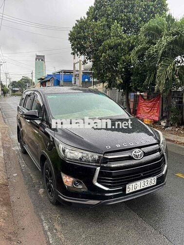 Toyota Innova 2018 Venturer - 90000 km