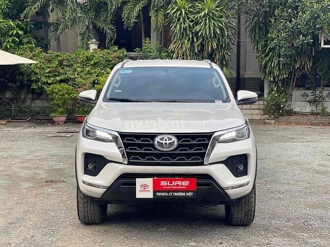 Toyota Fortuner 2.4AT 2022 giá thương lượng