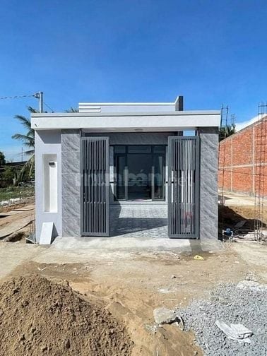 Nhà cấp 4 vừa xây xong, SHR, 124,6m2, Tân An Hội, Giá chỉ 750Tr.
