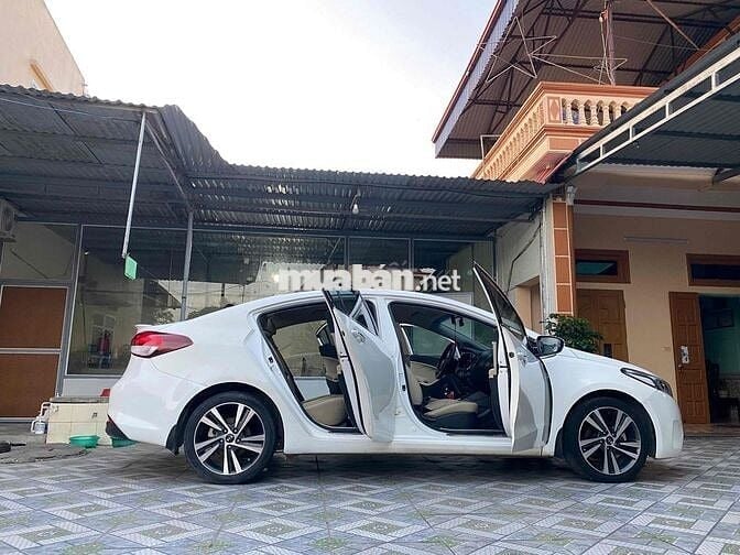 Kia cerato 2018 Mt
