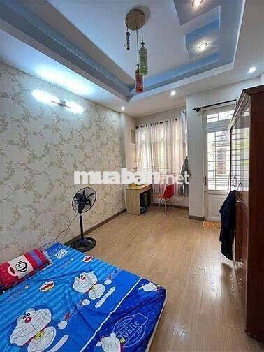 Chủ cần bán gấp nhà 50m2, 3 pn, nhỉnh 6 tỷ, đường số 77, Quận 7.