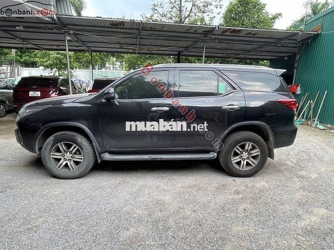 Xe Toyota Fortuner 2.4G 4x2 AT 2019 - 810 Triệu