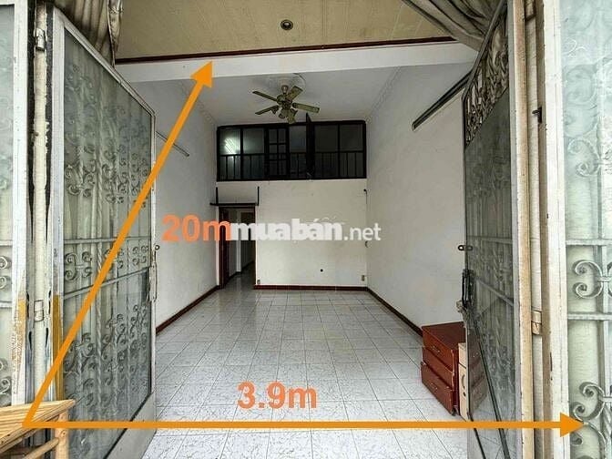 Ngân hàng thanh lý CH lầu 1, CC 821B Trần Hưng Đạo P1 Q5 giá chỉ 2.652