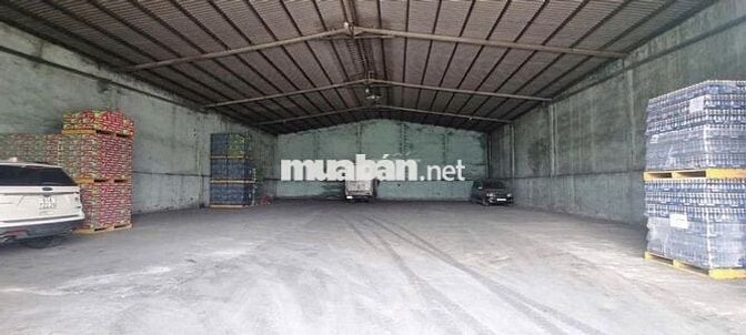 KHO XƯỞNG 600M2 GẦN TRUNG TÂM Y TẾ DĨ AN CHO THUÊ