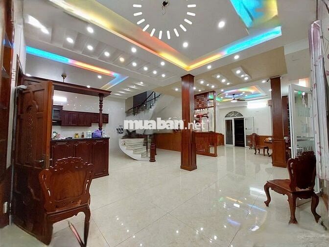 Nhà cho thuê mặt tiền đường số 57 dt 11,5x20m 4L nhà đẹp mới
