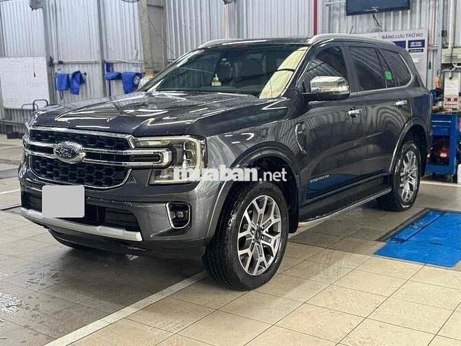 Ford Everest 2022 Titanium 2.0L 4x2 AT - 35000 km