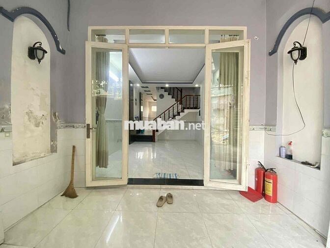 Cho thuê nhà phú thọ Hoà 4x14m 1 lầu 2pn 2wc 12tr