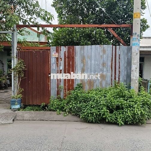 Mặt tiền hẻm Đông Thạnh 3, DT 128m2, sổ riêng, chủ đang cần bán gấp.