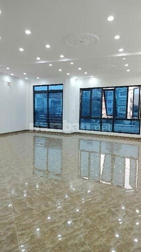Bán nhà mặt phố Bờ sông Tựu Liệt, DT 90 m2, 4 tầng thang máy, ở & KD