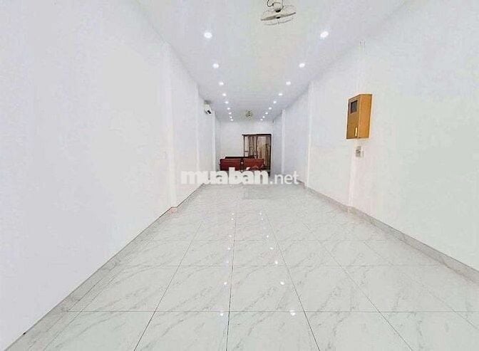 Cho thuê nhà mới mặt tiền Nguyễn Trọng Lội, p4. Dt. 4,5x20m 1 tr 3 lầu