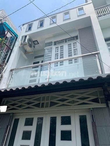 Bán nhà Tỉnh Lộ 10, 1 lầu, 2pn, 2 toilet, Quận Bình Tân