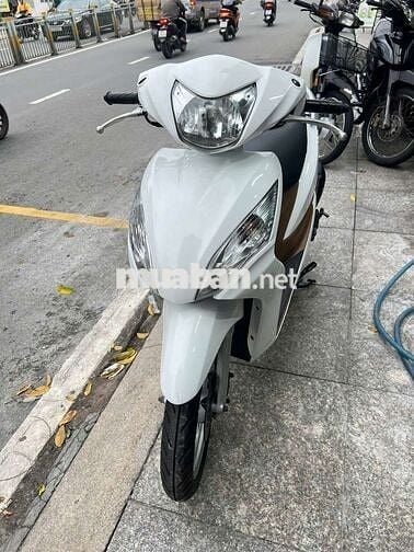 Honda vision 2014 mới 90% biển số thành phố