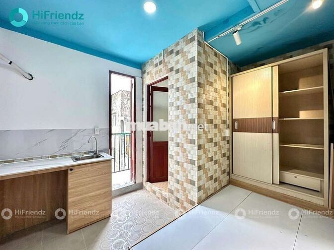 STUDIO BAN CÔNG NGAY CẦU CHÀ VÀ Q5, FULL NỘI THẤT, ƯU ĐÃI 200K SUỐT HĐ