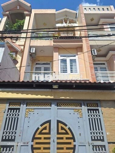 Nhà hướng Tây.đầy đủ nội thất.hẻm 8 mét