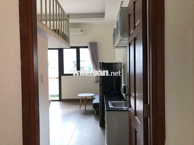 CHO THUÊ DUPLEX BAN CÔNG FULL NỘI THẤT CÓ THANG MÁY HẦM XE NGAY ETOWN