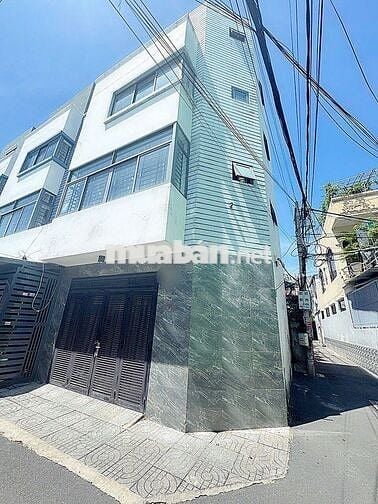 Bán nhà 3 lầu đường Trương Công Định, 43m2, hẻm rộng