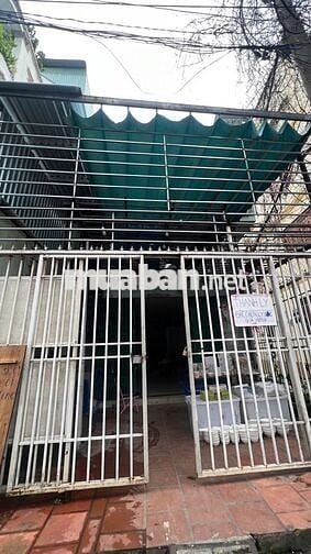 CHO THUÊ NHÀ NGUYÊN CĂN 2 MẶT TIỀN ĐẸP, GẦN BỜ KÈ BÙI ĐÌNH TUÝ- BT