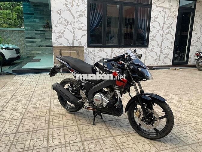 Dư dùng nên bán xe FZ150 máy zin