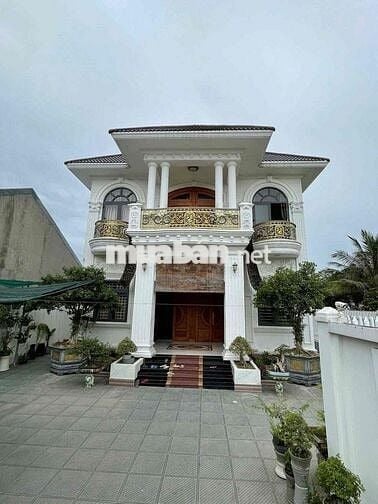 CẦN BÁN BIỆT THỰ SÂN VƯỜN KIỂU NHẬT 7PN 7WC ĐỊNH HOÀ
