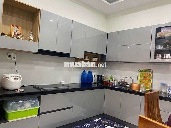 Bán nhà 3 tầng kiệt 3,5m Núi Thành kiệt thông