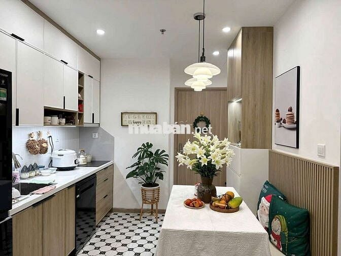(VIEW BỂ BƠI) THE MIAMI 2N+1 decor xinh xắn, tầng trung, view triệu đô