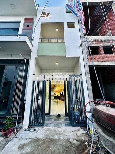 Nhà Lầu Đẹp Mới Xây Full Nội Thất - Ô Tô Thoải Mái