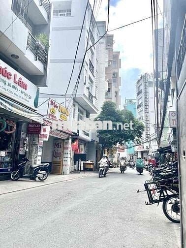 PHÚ NHUẬN. NHÀ 2 TẦNG SÁT MT. 65M NGANG HIẾM 5,5M. HXH 4,5M. NHỈNH 7TY