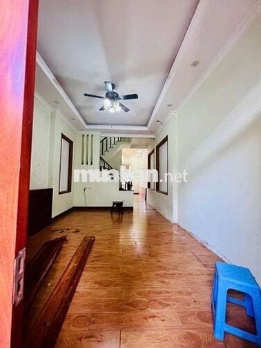 NHÀ DIỆN TÍCH 4*20, TRỆT, 2 LẦU, 4PN, SÁT NGÃ TƯ GA GIÁP GV