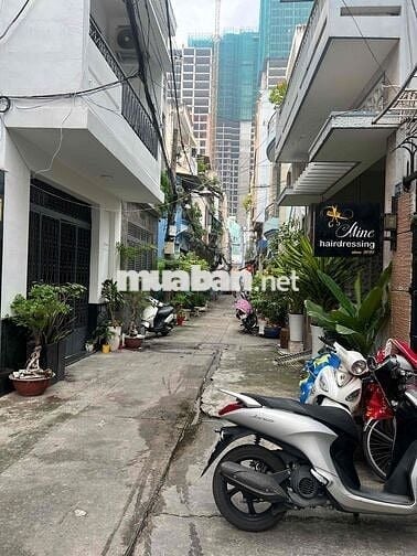 Mặt bằng kinh doanh, văn phòng