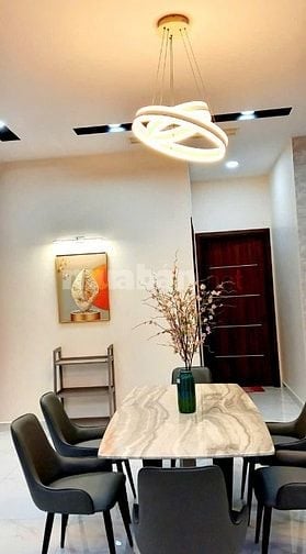 Cho thuê biệt thự Riviera Cove căn góc Hồ bơi đẹp - Huyền 0909394065