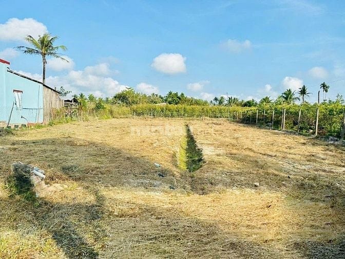 GẤP GẤP - BÁN ĐẤT GẦN QUỐC LỘ 57 - GẦN CHỢ CÁI GÀ