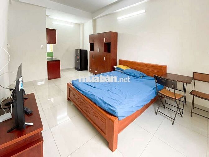 PHÒNG FULL NT, MẶT TIỀN Q4, CÓ THANG MÁY