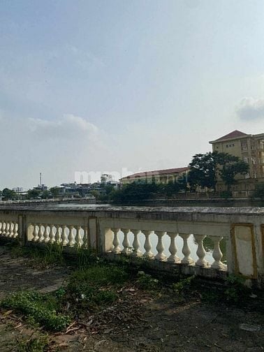 Nhà Liên Ninh rộng thênh thang, 3 bước ra đường Ngọc Hồi