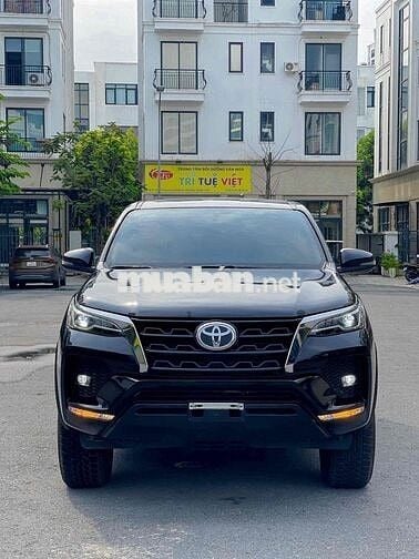 Toyota Fortuner 2024 2.4 AT 4x2 - 26000 km