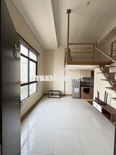 Gác Cao - Cửa Sổ Lớn đầy đủ nội thất Máy giặt riêng Tân Quy Quận 7