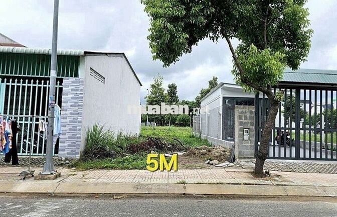 Cần bán gấp lô đất gần chợ nông sản Bến Cát giá 780 triệu