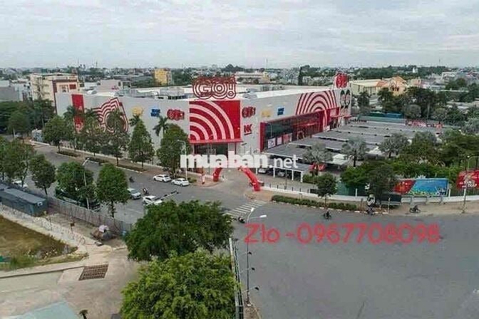 bán lô dât  đông hoà  gần siêu thị go bigc dt 100m2