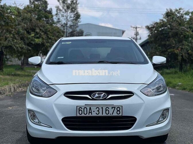 Hyundai Accent 2012 1.4 AT - 90000 km