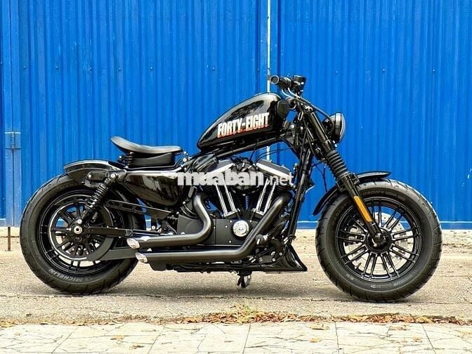 Harley Davdison 48 full bobber model 2019 odo 3k