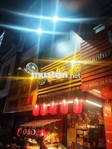 THUÊ NHÀ NGUYÊN CĂN MẶT TIỀN 3/2 P10 Q110 1 TRỆT 2 LẦU